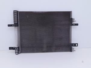 Używane Skraplacz klimatyzacji Peugeot 3008 II (M4/MC/MJ/MR) 1.2 12V e-THP PureTech 130 Cena € 65,00 Procedura marży oferowane przez Automaterialen Ronald Morien B.V.