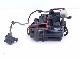 Begagnade Luftpump (fjädring) Audi RS Q8 4.0 V8 32V RS TFSI Mild Hybrid Quattro Pris € 645,00 Marginaltabell erbjuds av Automaterialen Ronald Morien B.V.