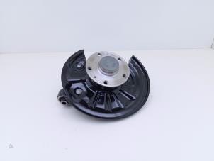 Gebruikte Fusee links-achter Volkswagen Golf VIII (CD1) 2.0 TDI BlueMotion 16V Prijs € 235,95 Inclusief btw aangeboden door Automaterialen Ronald Morien B.V.