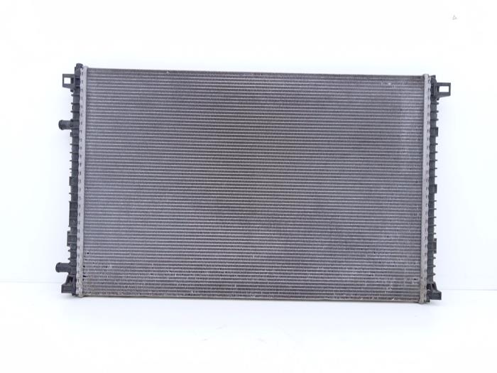 Kylare från en Audi Q7 (4MB/4MG) 3.0 TDI V6 24V e-tron plug-in hybrid 2016