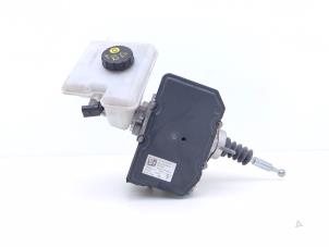 Gebruikte Rembekrachtiger Porsche Cayenne III (9YA) 3.0 V6 Turbo 24V E-Hybrid Prijs € 635,25 Inclusief btw aangeboden door Automaterialen Ronald Morien B.V.