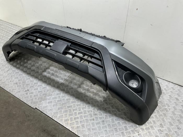 Voorbumper van een Suzuki SX4 S-Cross (JY) 1.0 Booster Jet Turbo 12V 2018