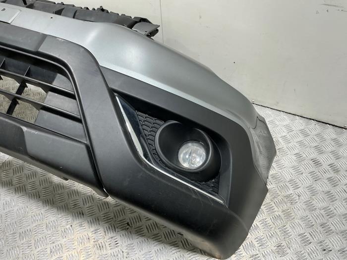 Voorbumper van een Suzuki SX4 S-Cross (JY) 1.0 Booster Jet Turbo 12V 2018