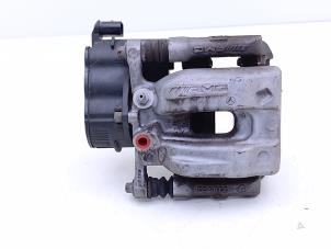 Gebruikte Remklauw (Tang) rechts-achter Mercedes A-Klasse AMG (177.0) 2.0 A-35 AMG Turbo 16V 4Matic Prijs € 79,00 Margeregeling aangeboden door Automaterialen Ronald Morien B.V.