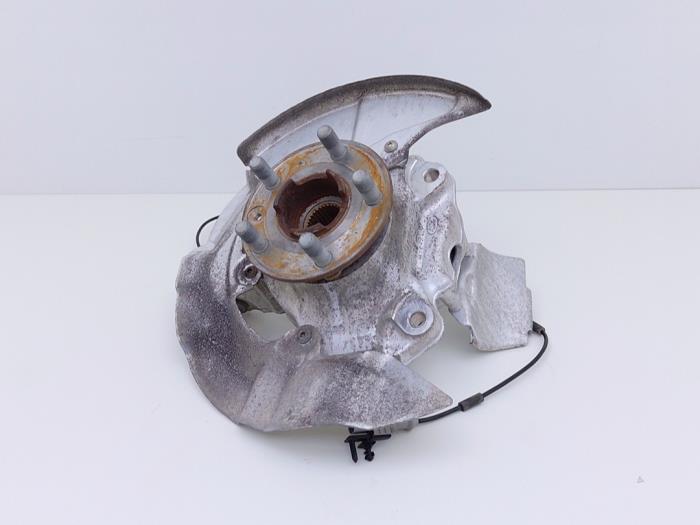 Fusee rechts-voor van een Jaguar E-Pace 2.0 D 165 MHEV 16V AWD 2024