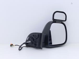 Używane Lusterko zewnetrzne prawe Peugeot Partner (EA//EF/EN/EU) 1.5 BlueHDi 130 Cena € 145,00 Procedura marży oferowane przez Automaterialen Ronald Morien B.V.