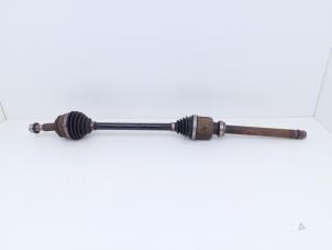 Gebruikte Aandrijfas rechts-voor Peugeot Partner (EF/EU) 1.5 BlueHDi 130 Prijs € 149,00 Margeregeling aangeboden door Automaterialen Ronald Morien B.V.