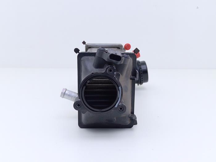 Laddluftkylare från en Volkswagen Golf VIII (CD1) 1.0 TSI 12V 2021