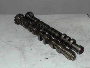 Gebruikte Nokkenas set Volkswagen Passat Syncro/4Motion (3B2) 1.8 20V Prijs € 175,00 Margeregeling aangeboden door Automaterialen Ronald Morien B.V.