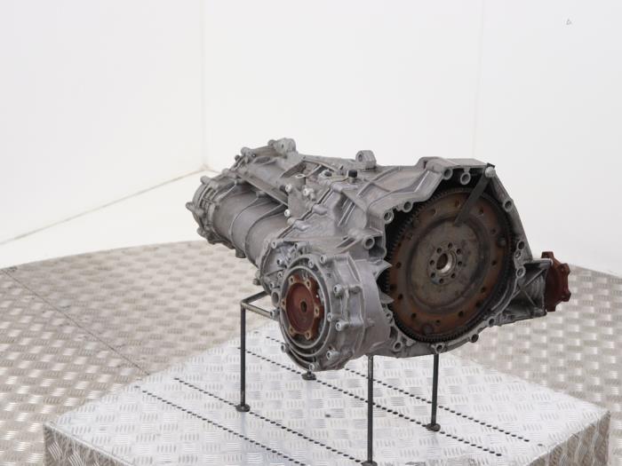 Versnellingsbak van een Audi A5 Sportback (8TA) 2.0 TFSI 16V 2010