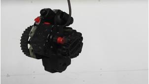 Gebruikte Dieselpomp Volkswagen Crafter 2.5 TDI 30/32/35 Prijs € 95,00 Margeregeling aangeboden door Automaterialen Ronald Morien B.V.