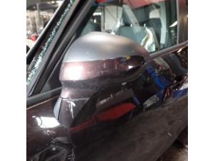 Używane Lusterko zewnetrzne lewe Opel Zafira Tourer (P12) 2.0 CDTI 16V 130 Ecotec Cena € 80,00 Procedura marży oferowane przez Automaterialen Ronald Morien B.V.