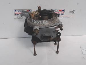 Begagnade Förgasare Volkswagen Golf III (1H1) 1.6 i Pris € 150,00 Marginaltabell erbjuds av Automaterialen Ronald Morien B.V.