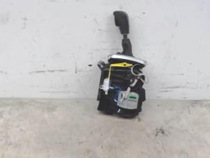 Begagnade Växelspak Ford C-Max (DXA) 2.0 TDCi 16V Pris € 120,00 Marginaltabell erbjuds av Automaterialen Ronald Morien B.V.