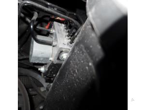 Używane Pompa ABS Seat Ibiza IV (6J5) 1.2 TDI Ecomotive Cena € 125,00 Procedura marży oferowane przez Automaterialen Ronald Morien B.V.