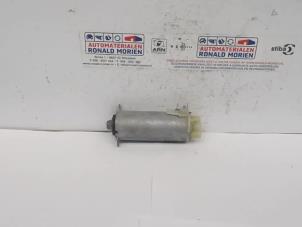 Używane Silnik fotela Audi A8 (D3) 4.2 TDI V8 32V Quattro Cena € 49,00 Procedura marży oferowane przez Automaterialen Ronald Morien B.V.