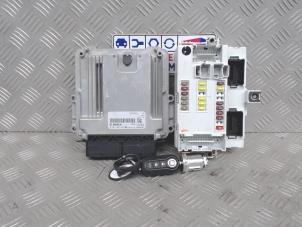 Gebruikte Computer Motormanagement Fiat 500L (199) 1.6 D 16V Multijet 120 Prijs € 349,00 Margeregeling aangeboden door Automaterialen Ronald Morien B.V.