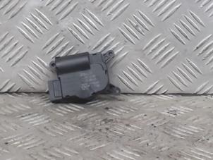 Gebruikte Kachelklep Motor Opel Movano Prijs € 50,00 Margeregeling aangeboden door Automaterialen Ronald Morien B.V.