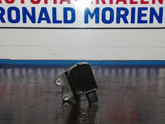 Tändspole från en Ford Fiesta 6 (JA8) 1.0 SCI 12V 80 2015