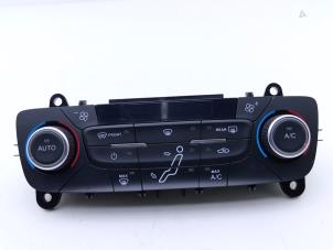 Używane Panel sterowania nagrzewnicy Ford C-Max (DXA) 1.0 Ti-VCT EcoBoost 12V 125 Cena € 35,00 Procedura marży oferowane przez Automaterialen Ronald Morien B.V.