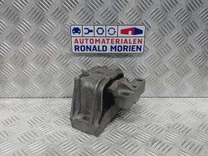 Begagnade Fäste, växellåda Volkswagen Caddy Pris € 30,00 Marginaltabell erbjuds av Automaterialen Ronald Morien B.V.