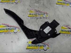 Gebruikte Gaspedaal Opel Astra J Sports Tourer (PD8/PE8/PF8) 1.7 CDTi 16V Prijs € 30,45 Margeregeling aangeboden door Binckhorst BV