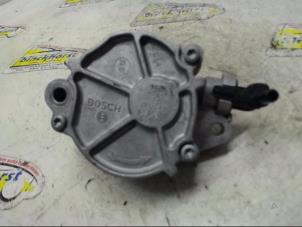 Gebruikte Vacuumpomp (Diesel) Jeep Grand Cherokee (WK/WK2) 3.0 CRD V6 24V Prijs € 105,00 Margeregeling aangeboden door Binckhorst BV