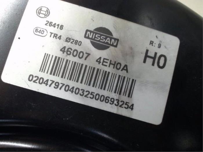 Bromsservo från en Renault Kadjar (RFEH) 1.2 Energy TCE 130 2017