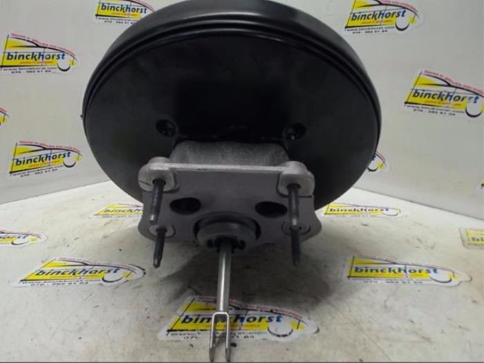 Bromsservo från en Renault Kadjar (RFEH) 1.2 Energy TCE 130 2017