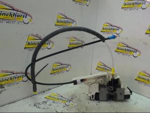 Gebruikte Deurslot Mechaniek 2Deurs rechts Mercedes Sprinter Prijs € 38,05 Inclusief btw aangeboden door Binckhorst BV