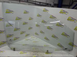 Begagnade Dörrfönster, 4-dörrars, höger fram Hyundai Matrix 1.6 16V Pris € 26,25 Marginaltabell erbjuds av Binckhorst BV