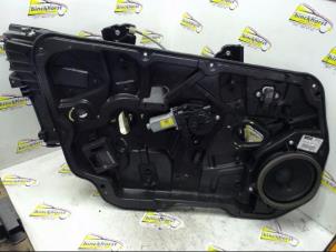 Gebruikte Ruitmechaniek 4Deurs links-voor Volvo V60 I (FW/GW) 2.4 D5 20V Prijs € 63,00 Margeregeling aangeboden door Binckhorst BV