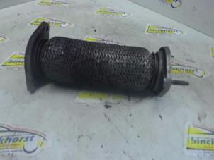 Gebruikte Uitlaat Tussenpijp Renault Laguna II Grandtour (KG) 2.2 dCi 150 16V Prijs € 21,00 Margeregeling aangeboden door Binckhorst BV