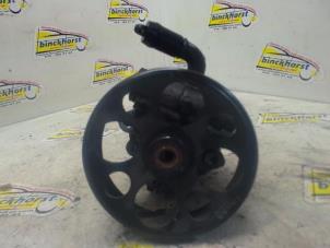 Begagnade Servostyrningspump Chevrolet Captiva (C140) 2.2 D 16V 4x4 Pris € 105,00 Marginaltabell erbjuds av Binckhorst BV