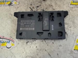 Begagnade Komfortmodul Mercedes Viano (639) 2.0 CDI 16V Pris € 76,23 Inklusive moms erbjuds av Binckhorst BV