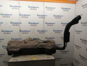 Gebruikte Brandstoftank Citroen C5 III Berline (RD) 2.0 16V Prijs € 78,75 Margeregeling aangeboden door Binckhorst BV