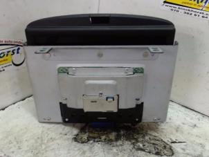 Gebruikte Navigatie Display Volvo V70 (SW) 2.4 D5 20V Prijs € 51,45 Margeregeling aangeboden door Binckhorst BV