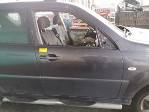 Begagnade Framdörr, 4-dörrars, höger Ssang Yong Rexton 2.3 16V RX 230 Pris € 99,75 Marginaltabell erbjuds av Binckhorst BV