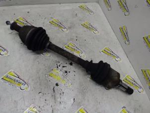 Używane Os napedowa lewy przód Ford Focus 2 1.6 TDCi 16V 110 Cena € 40,95 Procedura marży oferowane przez Binckhorst BV