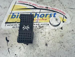 Używane Przelacznik ESP Iveco New Daily IV 35C15V, 35C15V/P Cena € 31,76 Z VAT oferowane przez Binckhorst BV