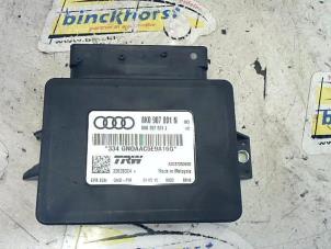 Gebruikte Handrem Module Audi Q5 (8RB) 2.0 TDI 16V Quattro Prijs € 73,50 Margeregeling aangeboden door Binckhorst BV