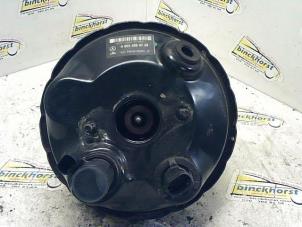 Gebruikte Rembekrachtiger Mercedes C (W203) 1.8 C-200K 16V Prijs € 42,00 Margeregeling aangeboden door Binckhorst BV