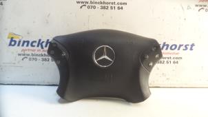 Gebruikte Airbag links (Stuur) Mercedes C Combi (S203) 2.2 C-220 CDI 16V Prijs € 42,00 Margeregeling aangeboden door Binckhorst BV