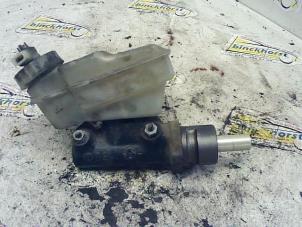 Gebruikte Hoofdremcilinder Volkswagen Transporter/Caravelle T4 2.4 D,Caravelle Prijs € 26,25 Margeregeling aangeboden door Binckhorst BV