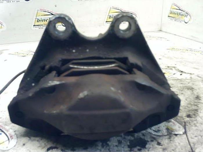 Bakre bromsok, höger från en Mercedes-Benz ML I (163) 270 2.7 CDI 20V 2004