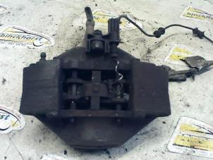 Gebruikte Remklauw (Tang) rechts-achter Mercedes ML I (163) 270 2.7 CDI 20V Prijs € 36,75 Margeregeling aangeboden door Binckhorst BV