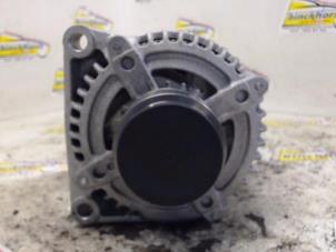 Gebruikte Alternator Jeep Cherokee/Liberty (KJ) 2.8 CRD 16V Prijs € 105,00 Margeregeling aangeboden door Binckhorst BV