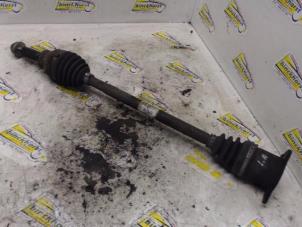 Begagnade Drivaxel, vänster bak Suzuki SX4 (EY/GY) 1.9 DDiS Grip 4x4 Pris € 52,50 Marginaltabell erbjuds av Binckhorst BV