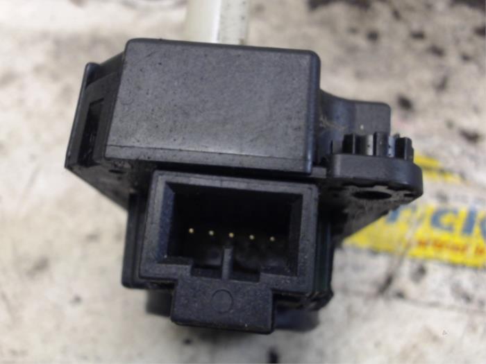 Värmarventil, motor från en Mitsubishi Outlander (GF/GG) 2.2 DI-D 16V Clear Tec 4x2 2013