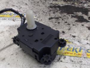 Begagnade Värmarventil, motor Mitsubishi Outlander (GF/GG) 2.2 DI-D 16V Clear Tec 4x2 Pris € 26,25 Marginaltabell erbjuds av Binckhorst BV